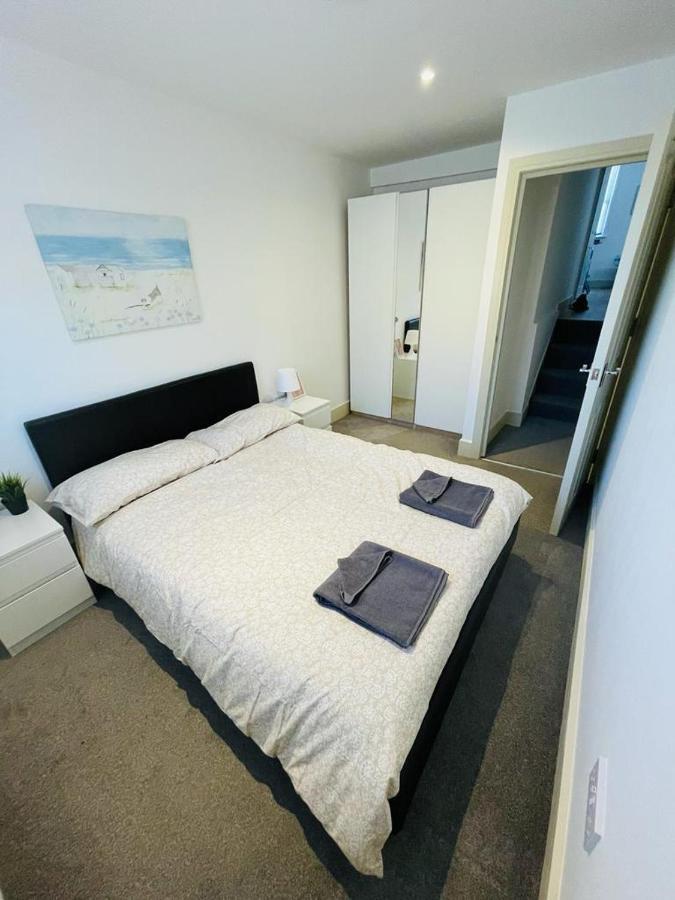 Lovely 2 Bedroom Serviced Apartment In London Eksteriør bilde