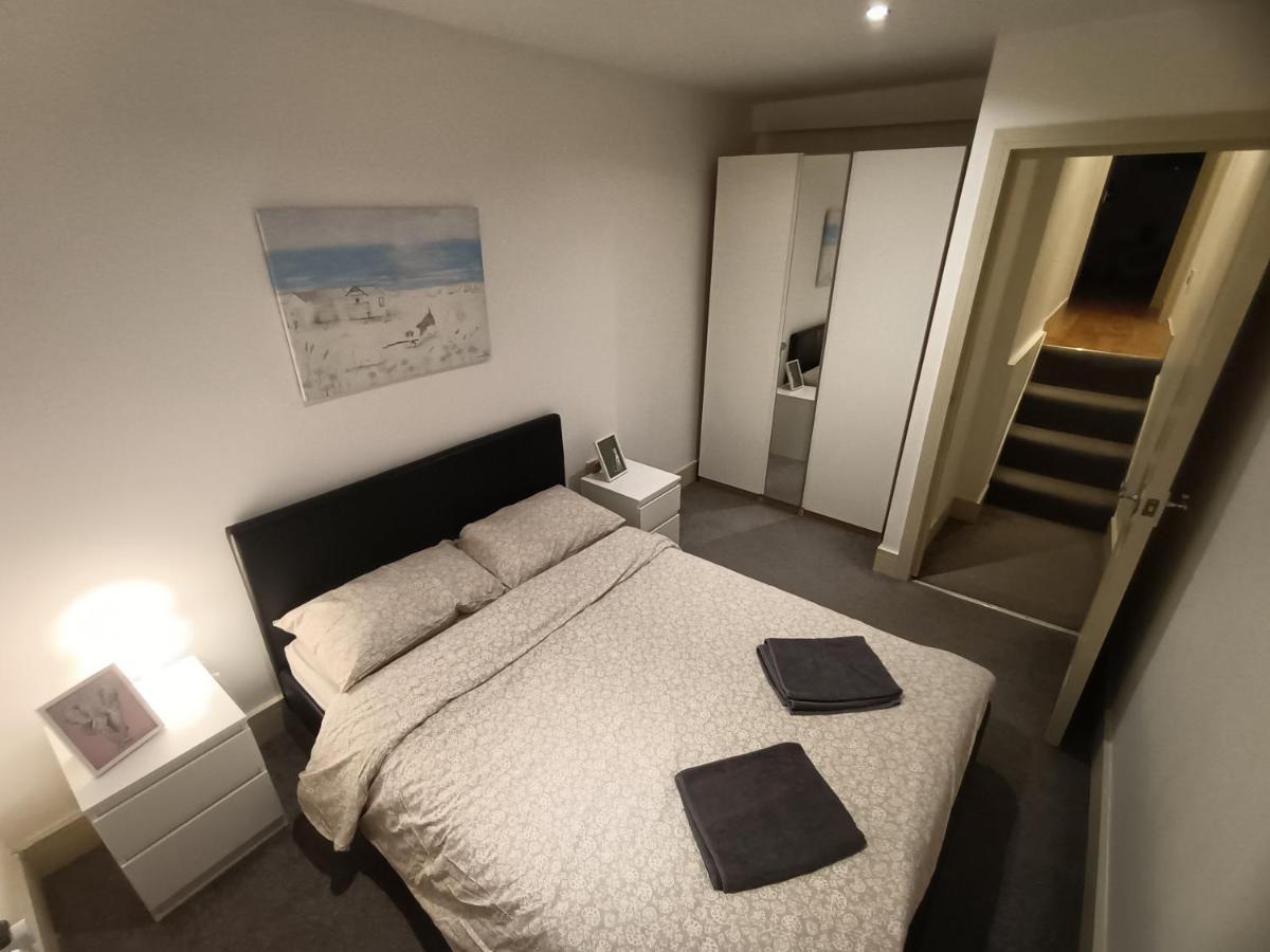 Lovely 2 Bedroom Serviced Apartment In London Eksteriør bilde