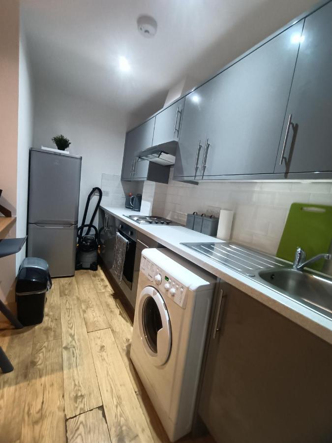 Lovely 2 Bedroom Serviced Apartment In London Eksteriør bilde